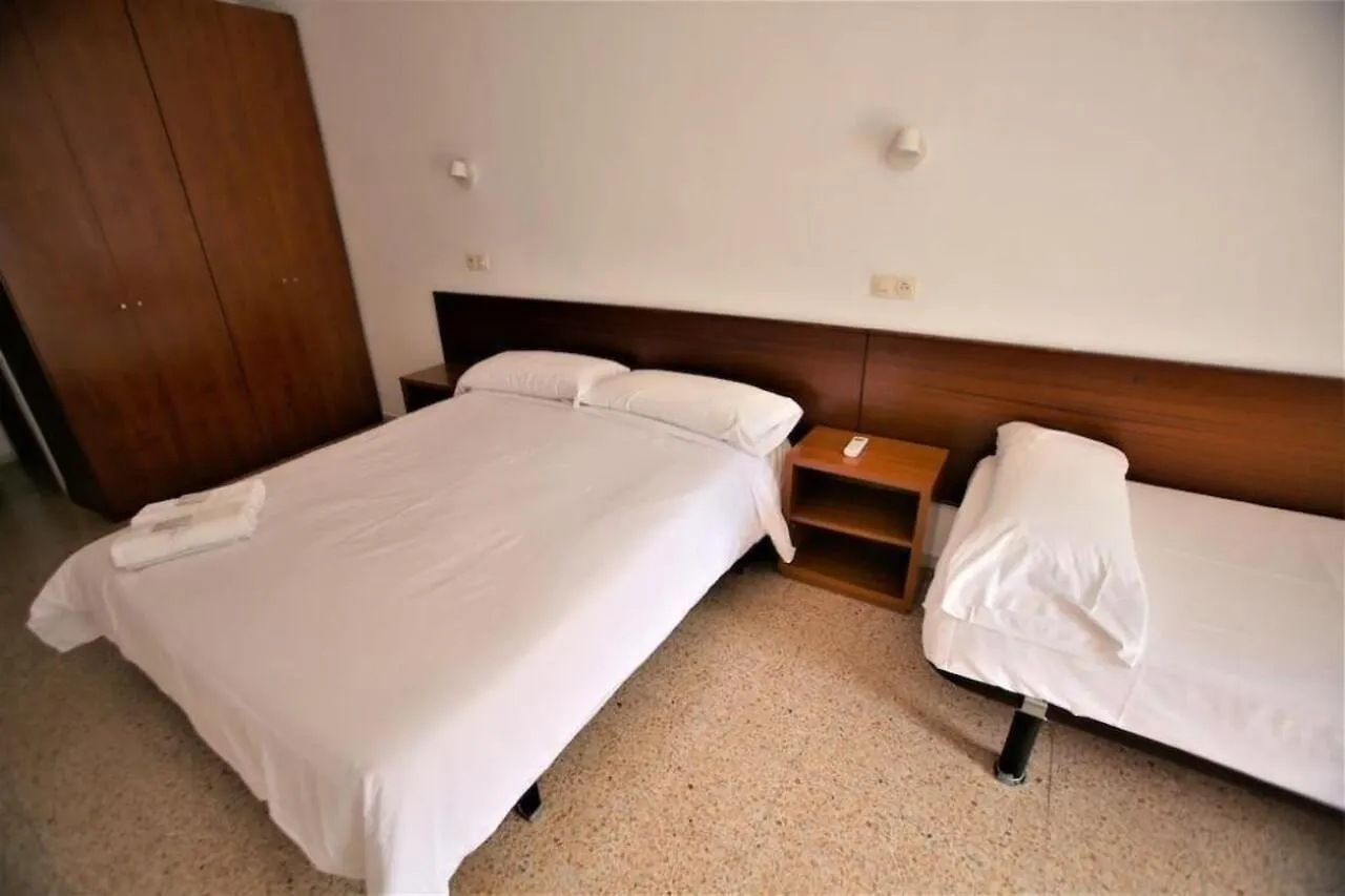 Hostel Costa Brava L'Estartit Hotel